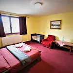 Gasthof Restauracia Na Mlyne 3*