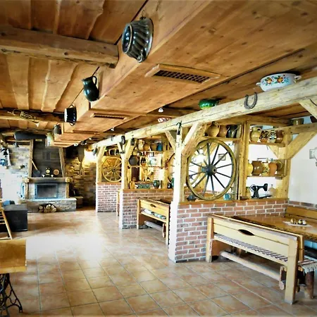 Restauracia Na Mlyne Penzión pre hostí 3*