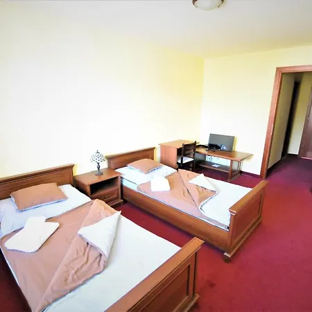 Penzión pre hostí Restauracia Na Mlyne 3*