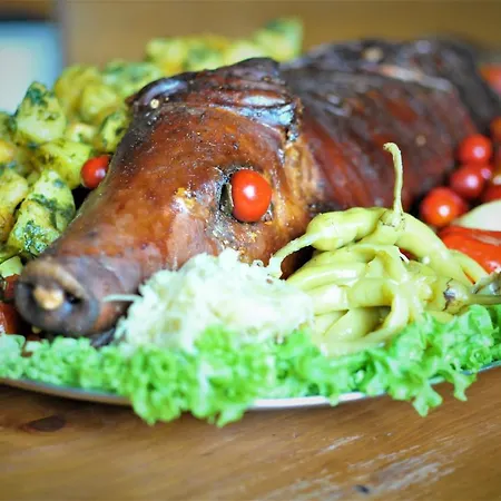 Restauracia Na Mlyne Penzión pre hostí Stara Tura