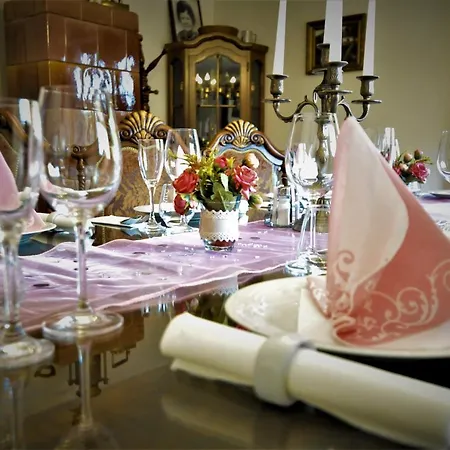 Penzión pre hostí Restauracia Na Mlyne 3*