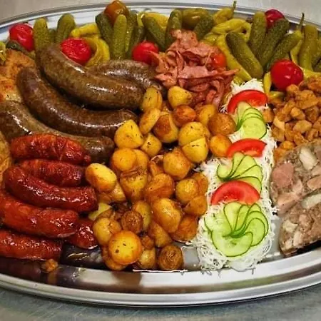 Penzión pre hostí Restauracia Na Mlyne