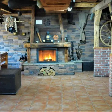 Penzión pre hostí Restauracia Na Mlyne 3*